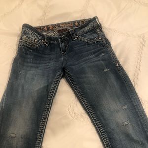 Women Rock Revivals sz 27